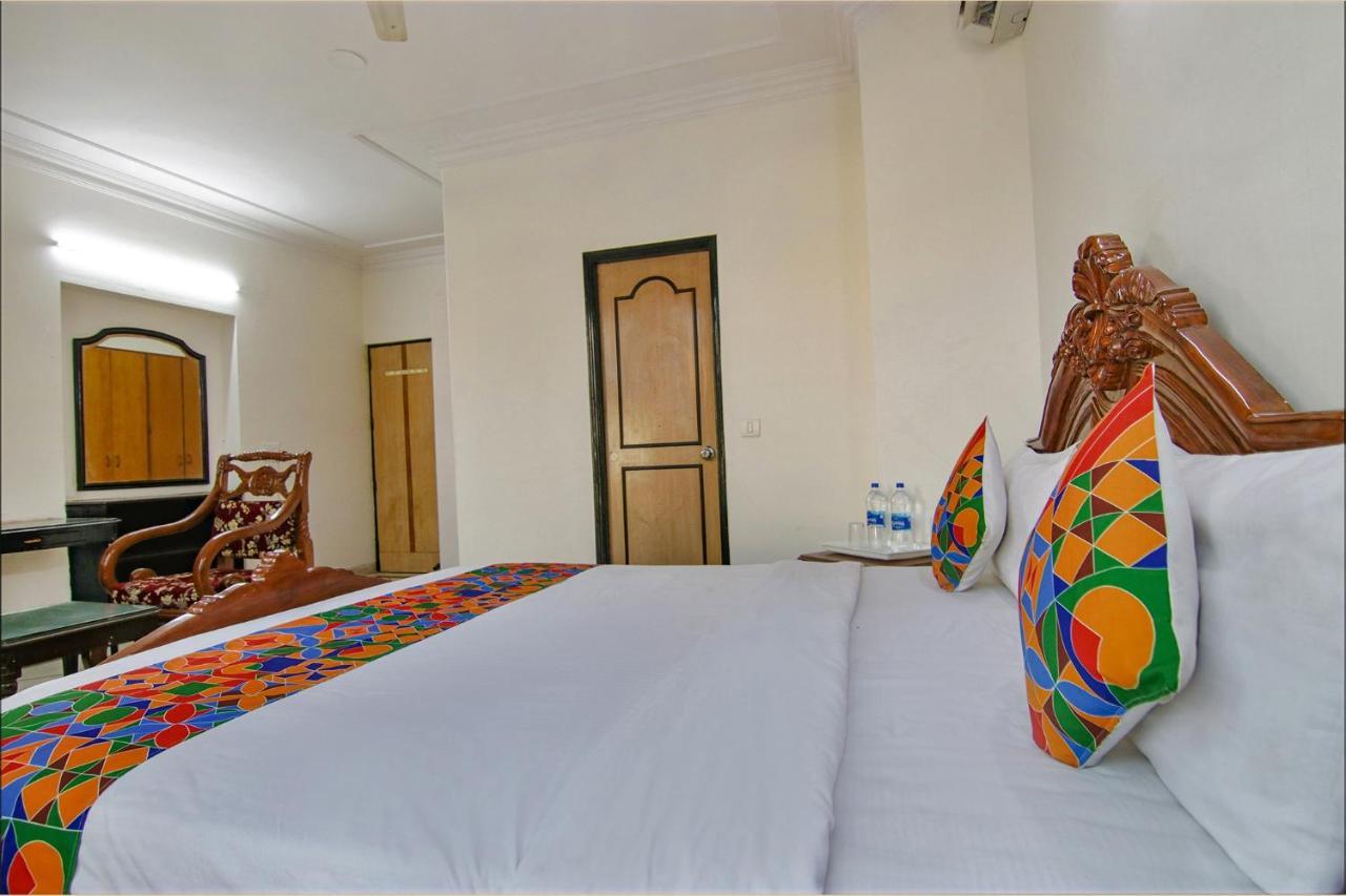 Fabhotel Singh Suite Gurgaon Bagian luar foto